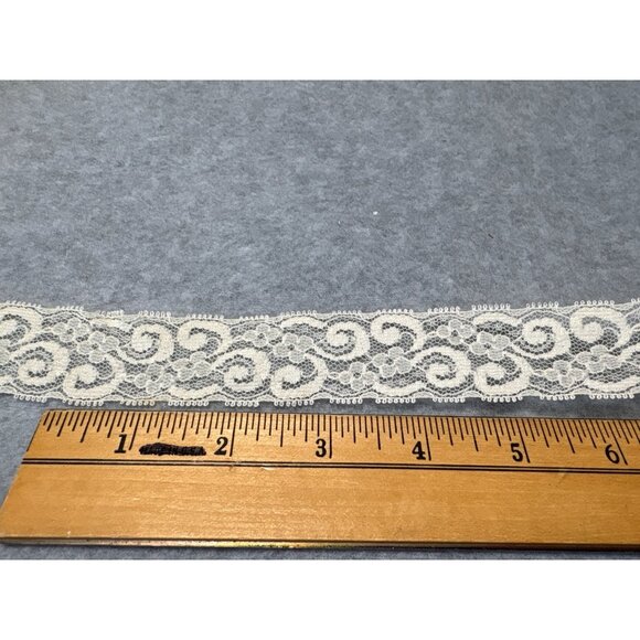 Ivory Lace Trim 1.25" wide x 2 yards + 30" Floral & Swirl Design Vintage Sewing/ - Picture 3 of 3